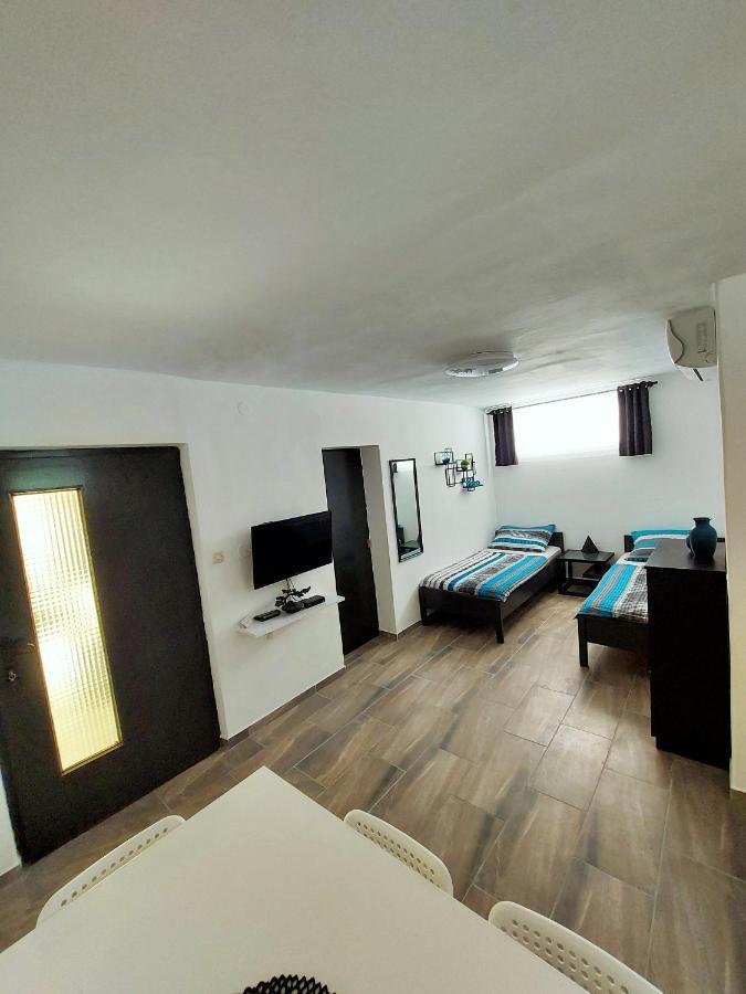 Apartments Maltasic วีร์ ภายนอก รูปภาพ