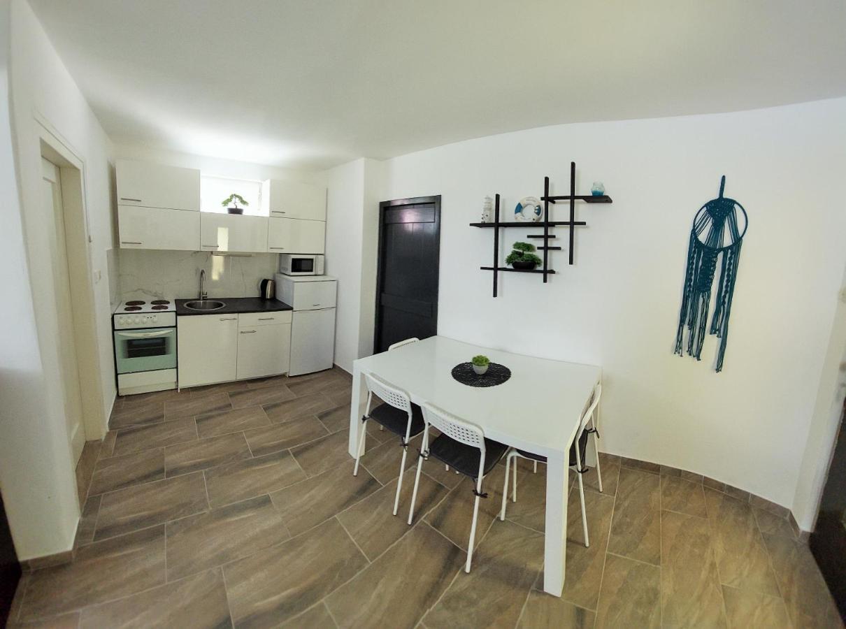 Apartments Maltasic วีร์ ภายนอก รูปภาพ